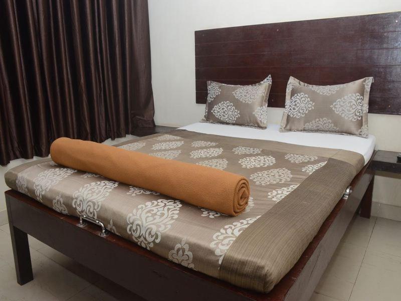 Nilraj Lodge Ratnāgiri Eksteriør billede